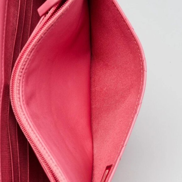 Chanel PInk Quilted Lambskin Leather Boy WOC Clutch Bag - Picture 11 of 12